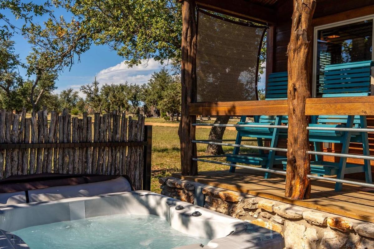 Rockin' R - Morning Star Cabin Fredericksburg Esterno foto