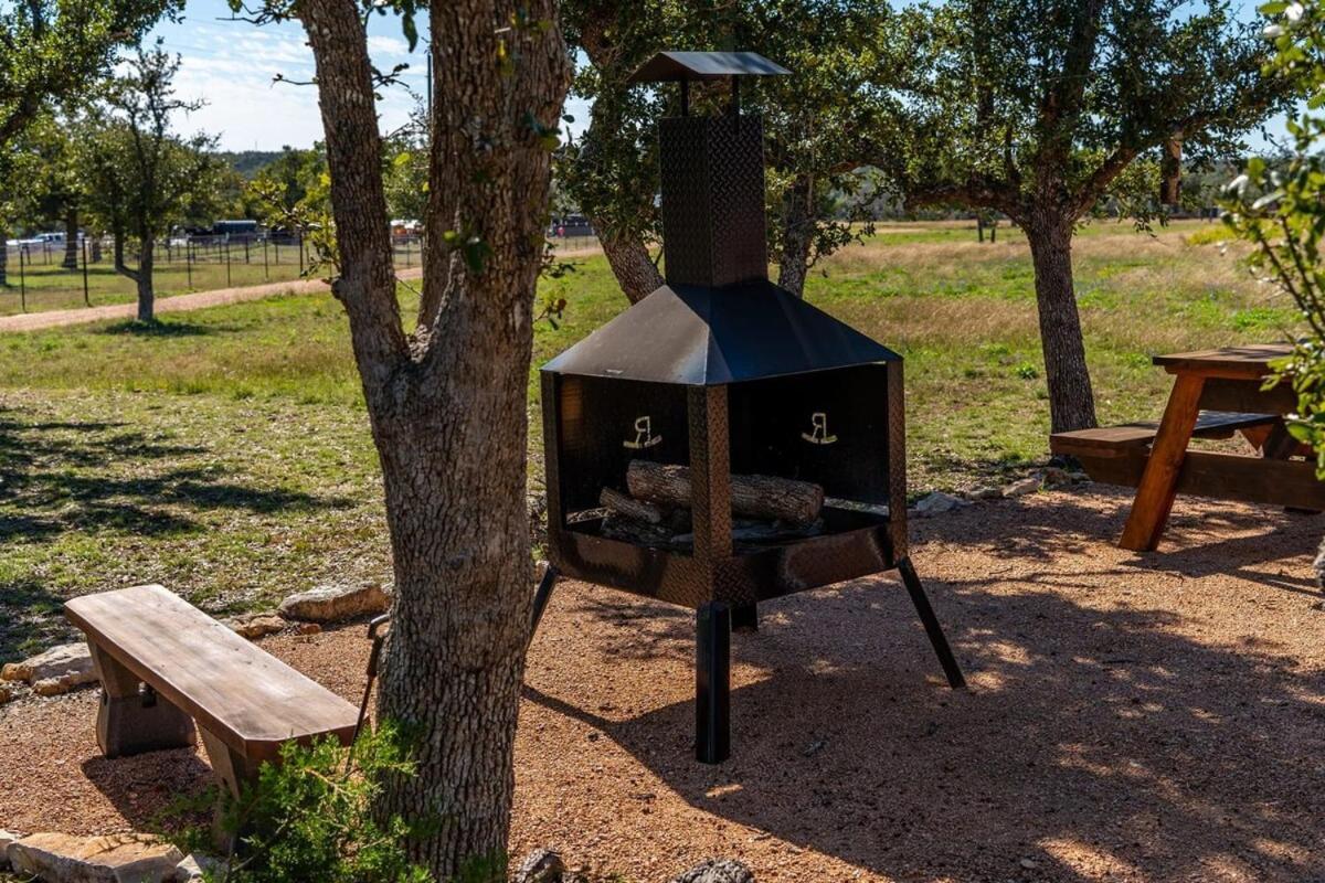 Rockin' R - Morning Star Cabin Fredericksburg Esterno foto